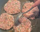 Foto del paso 2 de la receta: Hamburguesa de pavita