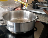 Foto del paso 3 de la receta: Guiso de Alubias Blancas con Patata y Col