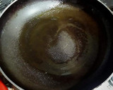 Foto del paso 2 de la receta: Cigalitas y ajos macerados en aceite de oliva confitados