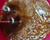 Foto langkah ke 5 dari resep 166. Upside Down Banana Choco Cake.