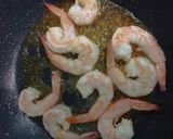 Foto langkah ke 2 dari resep Udang Oseng Mentega.