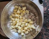 A picture of step 1 of Aloo bhindi ki sabji.