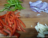 Foto del paso 3 de la receta: Fajita de filete de ternera picada con pan de pita