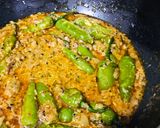 A picture of step 10 of Hari mirchon ka salan.