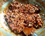 સીંગ ની ચીકી (Peanuts Chikki Recipe in Gujarati) રેસીપી સ્ટેપ2ફોટો