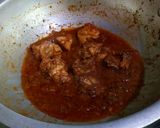 A picture of step 9 of Karahi style alu matr chicken ka salen.