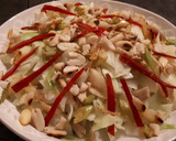 Foto del paso 11 de la receta: Ensalada de col con aderezo de lima, leche de coco y cacahuetes