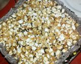 Foto langkah ke 9 dari resep Moccha Nougat Cake.