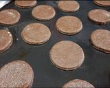 Foto del paso 6 de la receta: Alfajores integrales de Choco!!