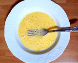 Foto del paso 3 de la receta: Sopa de cebolla y huevo