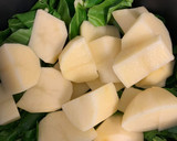 Foto del paso 2 de la receta: Acelgas rehogadas con patatas
