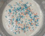 Foto langkah ke 3 dari resep Blue-Orange Sprinkles Sourdough Bread.