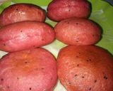 Foto langkah ke 6 dari resep Dragon fruit donuts.
