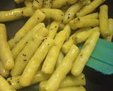 A picture of step 3 of Chawal Ke Farre.