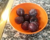Foto del paso 1 de la receta: Mermelada de ciruelas a mi estilo
