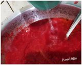 A picture of step 5 of Tomato-Beetroot Soup.