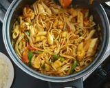 પનીર પાસ્તા મેગ્ગી નૂડલ્સ સીઝલર (Paneer Pasta Maggi Noodles Sizzler Recipe In Gujarati) રેસીપી સ્ટેપ3ફોટો