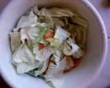 Foto langkah ke 1 dari resep Sayur sop baso.