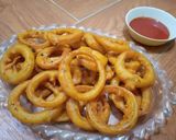 A picture of step 7 of Onion Ring Pakora.
