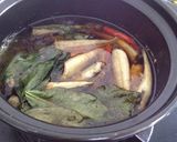 Hình bước làm 1 của món Cá đục kho lá trà xanh