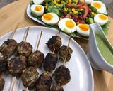 Une image de l'étape 9 de Brochettes de boulettes de bœuf et sauce yaourt sans matière grasse pour Noël 🎄😍👍.
