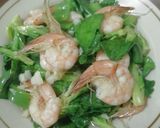 Foto langkah ke 4 dari resep Cah baby kol dan udang.