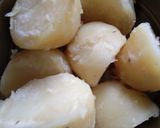 पोटेटो स्माईली (potato smiley recipe in marathi) रेसिपी स्टेप 1 फोटो 