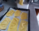 A picture of step 1 of Open Raviolo with Béchamel and Mushrooms.