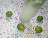 A picture of step 1 of Virgin mojito mocktail.