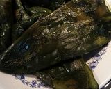 Foto del paso 1 de la receta: Chiles rellenos de setas en salsa de pasilla 😊
