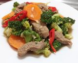 Foto langkah ke 9 dari resep Sapi Brokoli Pasti Terealisasi.