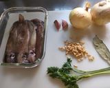 Foto del paso 1 de la receta: Calamars amb ceba