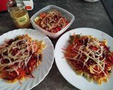 Foto del paso 5 de la receta: Ensalada de pajarita con pollo y maíz dulce, zanahorias, remolacha y brotes germinados. Eliges aliño