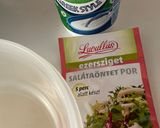 Saláta ezersziget öntettel recept fázis 4 fotója