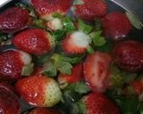 صورة لخطوة 1 من وصفة مربى فراولة 🍓