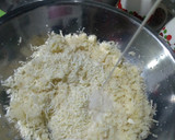 Foto del paso 4 de la receta: Arepa de yuca con queso