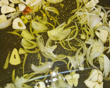 Foto del paso 1 de la receta: Espaguetis con verduras y ajos