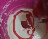 Foto langkah ke 5 dari resep Strawberry Eggwhite Cake/ Bolu Putih Telur Strawberry 🍓.