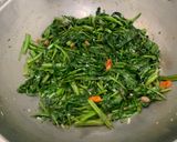 Foto langkah ke 7 dari resep Tumis Kangkung Tauco.