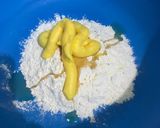 Foto langkah ke 3 dari resep Bolen Pisang.