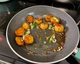 Foto del paso 4 de la receta: Papas crujientes por fuera y suaves por dentro!