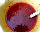 Foto del paso 3 de la receta: Cebollitas en vinagre con aliño de curry panang y harisa egipcia