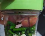 Foto langkah ke 2 dari resep Tongkol Tumis Pedas Cabai Hijau.