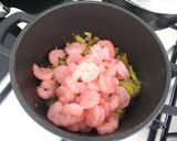 Foto del paso 4 de la receta: Salsa blanca con camarones y brócoli