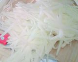 A picture of step 1 of Lacha chicken pakora.