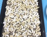 Hình bước làm 1 của món Cashew nuts cookies