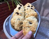 Foto del paso 4 de la receta: GALLETAS DE AVENA CON PASAS DE UVA 🍪 🍇