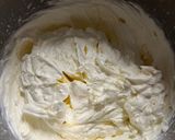 Une image de l'étape 4 de Fraisier revisité passion - chantilly mascarpone.