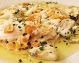 Foto del paso 5 de la receta: Dorada a la Donostiarra o (Dorada a la espalda con refrito)
