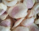 Foto langkah ke 10 dari resep ¹⁸⁴. Kerupuk Bawang (Kukus).